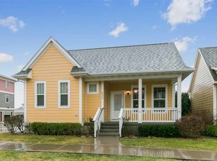 635 Walker Cir, Iowa City, IA 52245