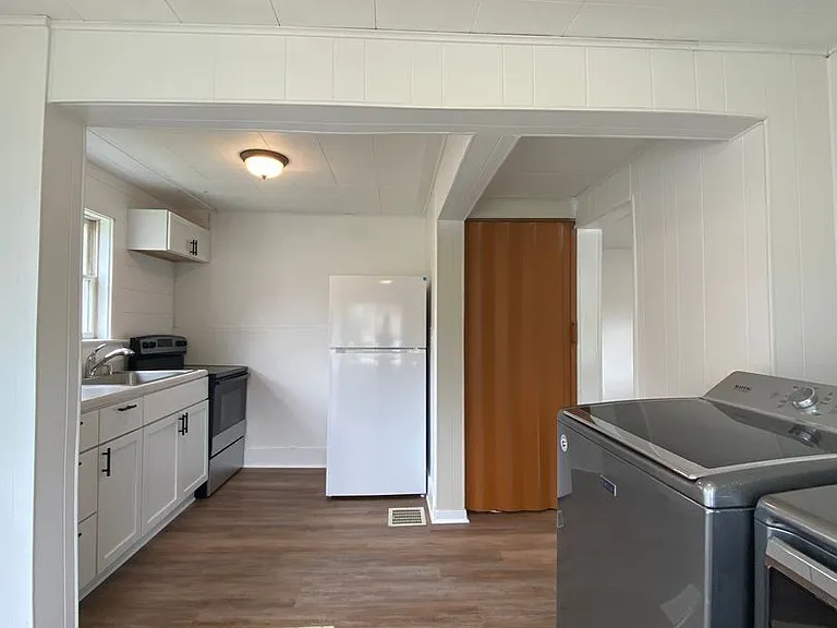 68037 Franklin St — Photo 8