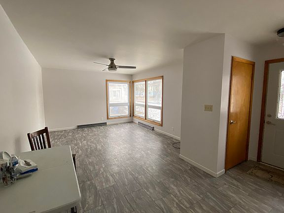 4th image of 1105 W 3rd Ave