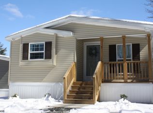 5 Hillside Vlg, Oxford, NJ 07863