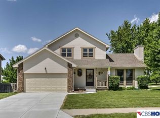 8944 N 83rd St, Omaha, NE 68122