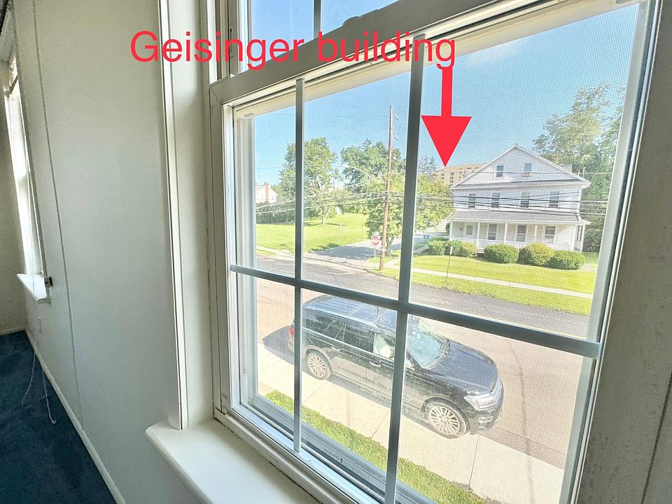 2nd image of 682 Bloom Rd