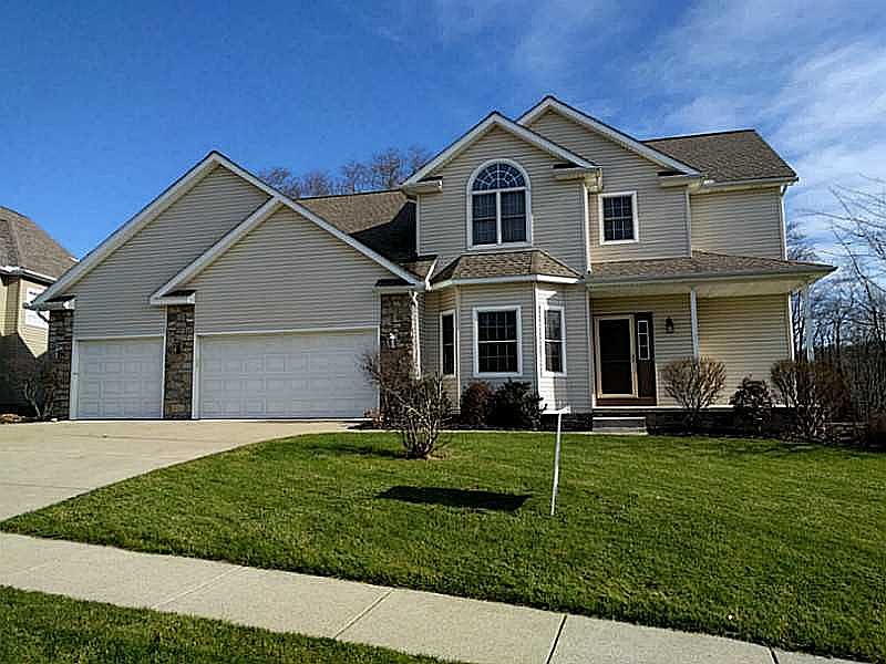 1st image of 1221 Silver Dr