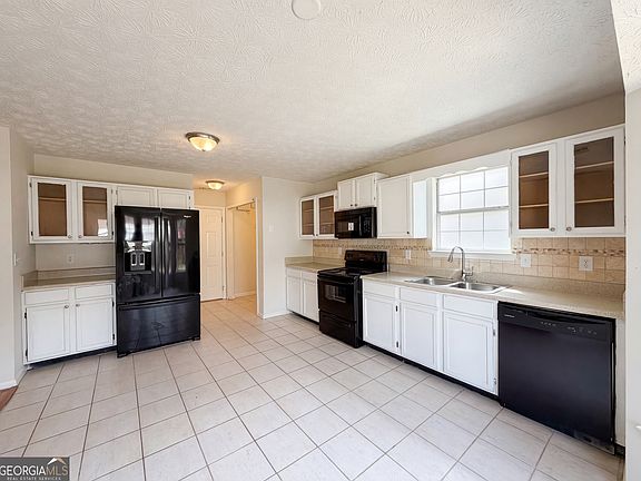 2nd image of 5939 Farmbrook Ln