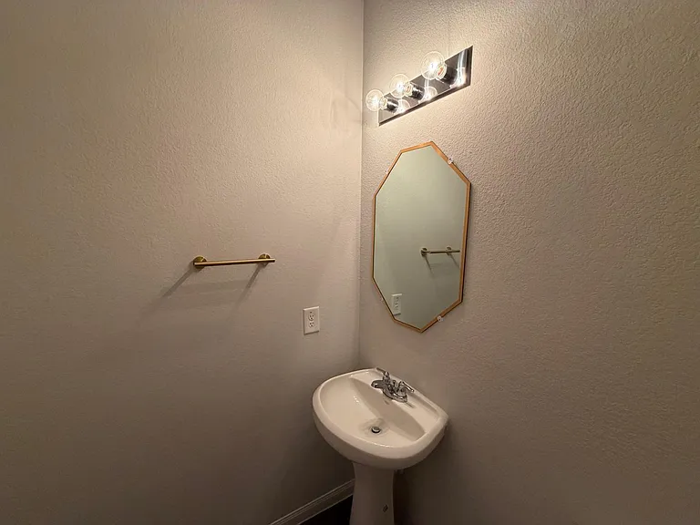 25048 Adams Canyon Dr — Photo 18