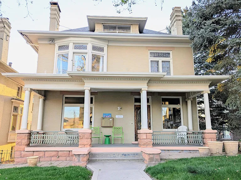 169 N State St — Photo 26