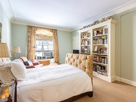 4th image of 720 Park Ave #2A