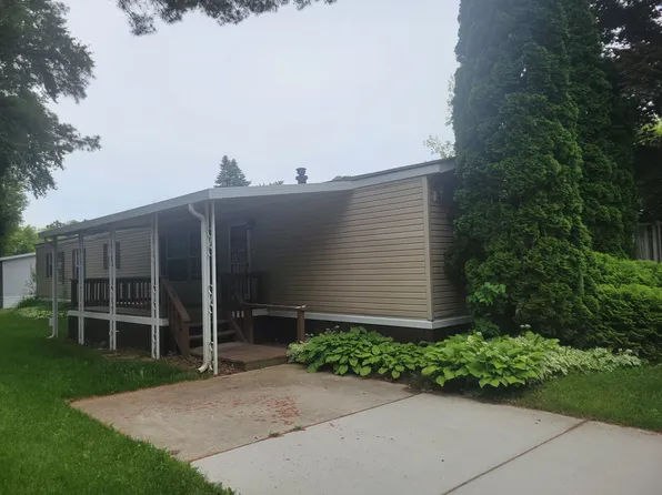 6632 Tamiami Trl E #70, Brighton, MI 48114