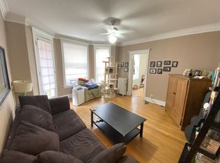 724 W Waveland Ave APT 2S, Chicago, IL 60613