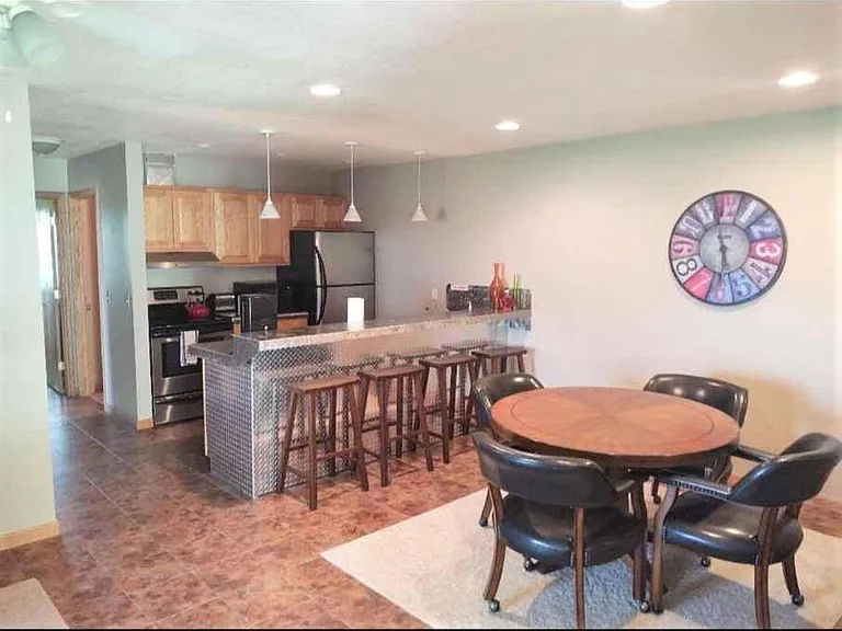 20766 Cedar St #B — Photo 6