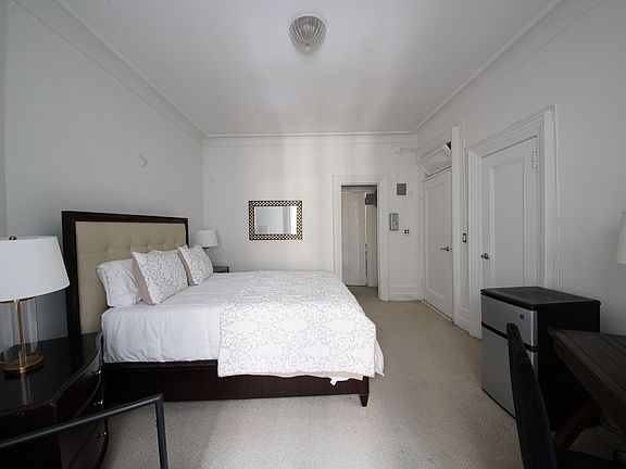5th image of 853 7th Ave APT 7F
