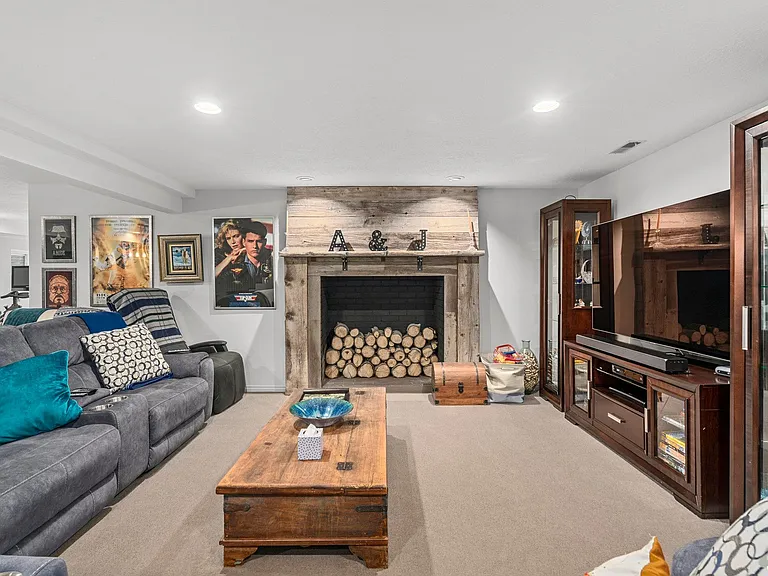 7629 S Quicksilver Dr — Photo 18