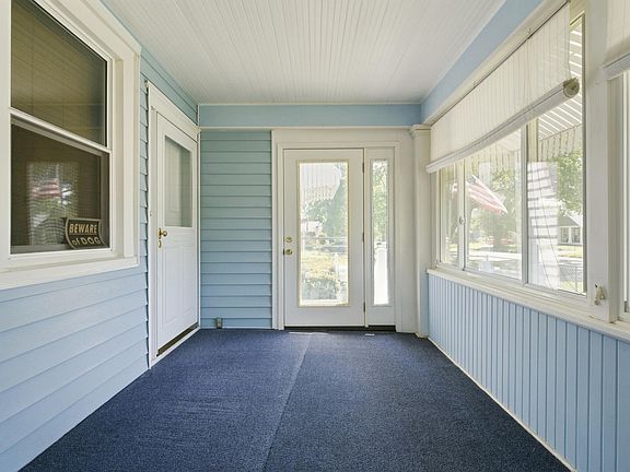5th image of 532 W 8th St