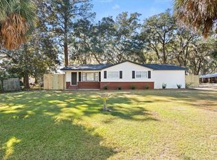 35 Oak Hill Rd, Richmond Hill, GA 31324