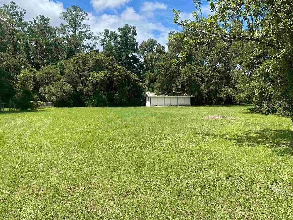1st image of Crystal Ln