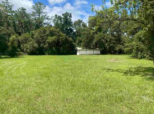 Crystal Ln, Crawfordville, FL 32327