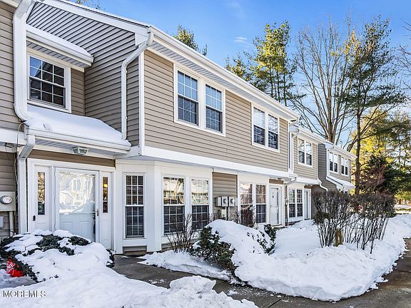 3rd image of 4 Duncan Way