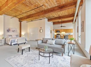 35 Riverwalk Way #R103, Lowell, MA 01854