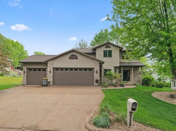 405 August Hills Dr, La Crescent, MN 55947