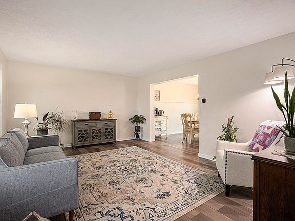 5th image of 2155 Belmont Farms Cir NE