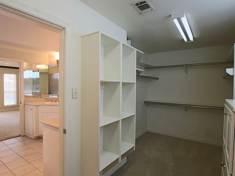 1202 River Bend Dr — Photo 18
