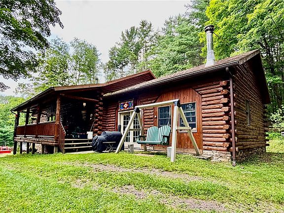 2nd image of 215 Oppermann Rd
