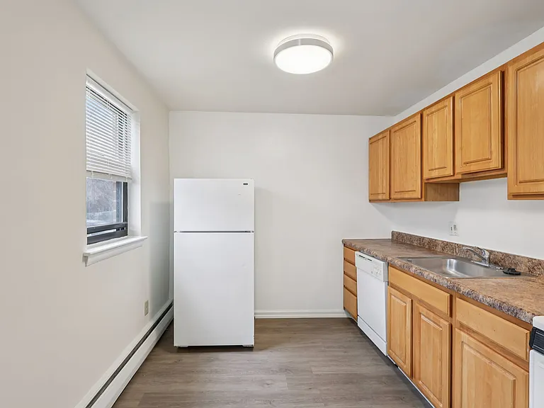 Springfield Green Apartments — Photo 56