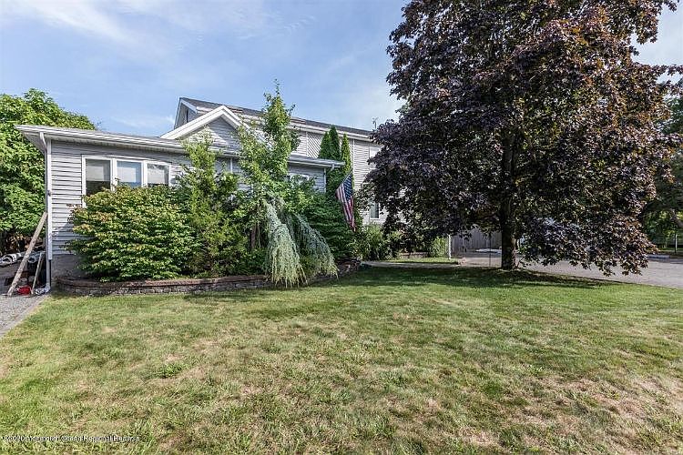 1st image of 13 Park Ave