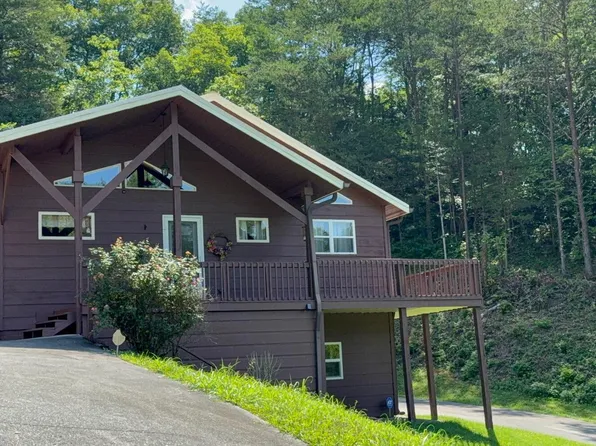 514 Indian Gap Rd, Sevierville, TN 37876