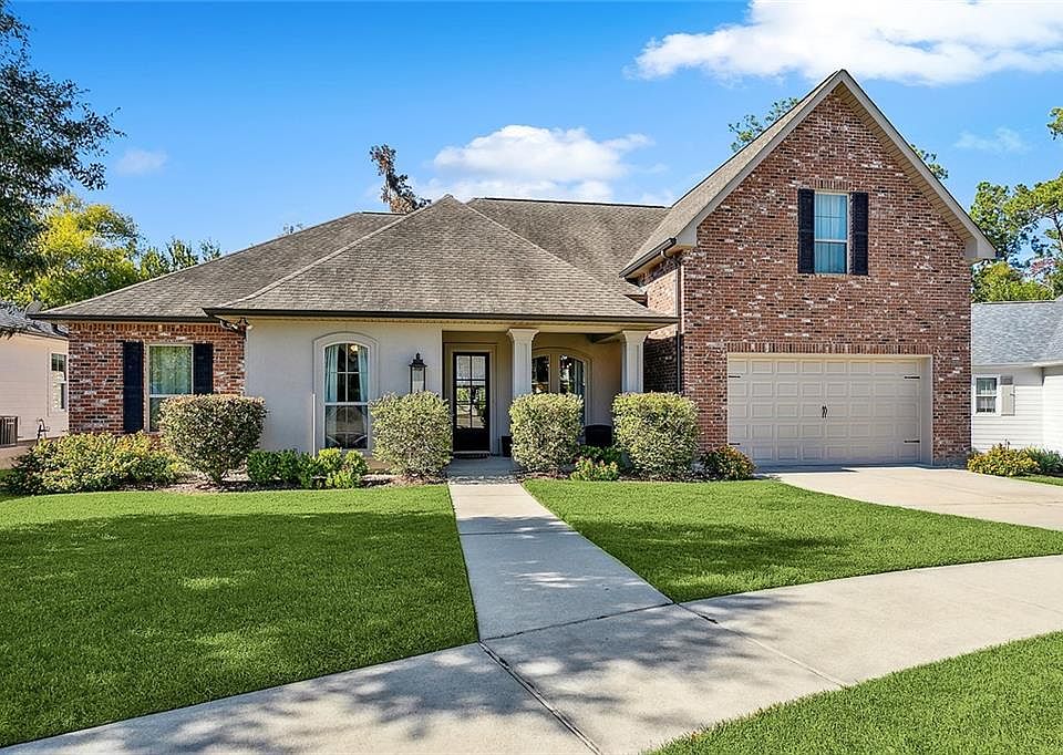 1st image of 408 Marina Oaks Dr