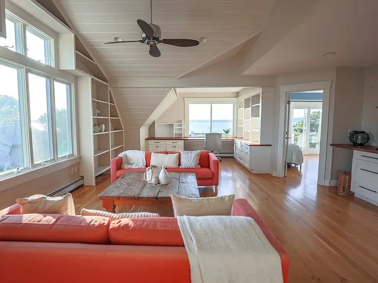 1304 Anthony Rd — Photo 4