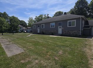 201 N Chestnut St #205, Augusta, MI 49012