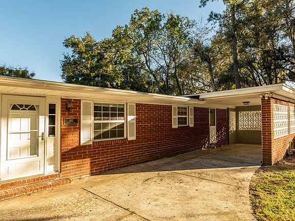 5th image of 1461 Pendell Pl