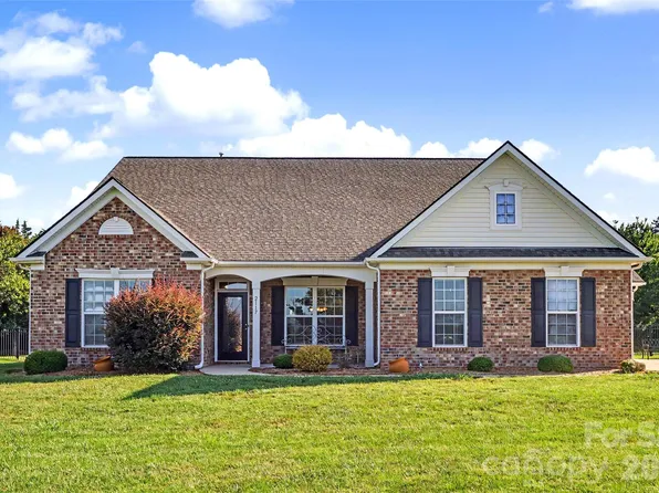 2117 Belle Regal Cir, Rock Hill, SC 29732