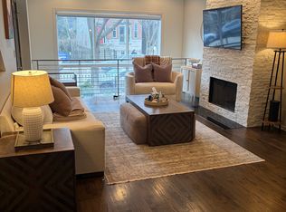 1082 N Hermitage Ave #1, Chicago, IL 60622