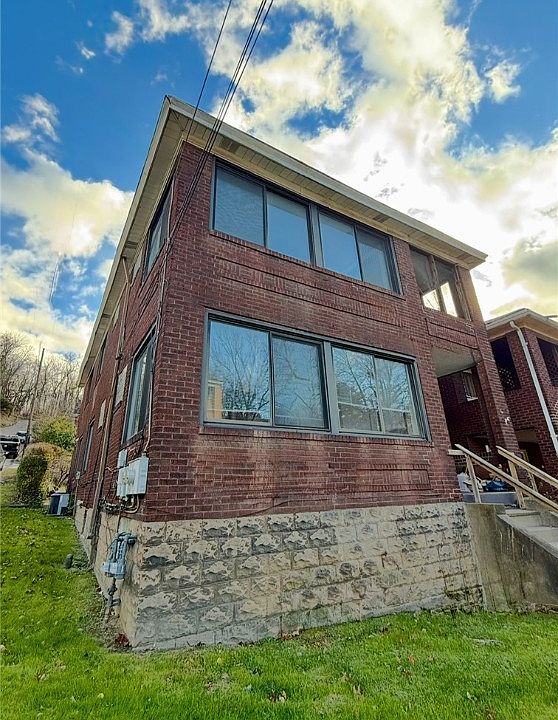 1st image of 414 Lenox Ave Floor 2