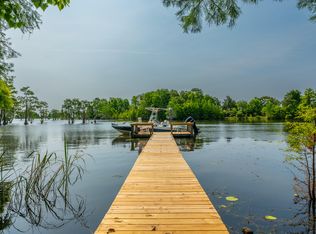 136 Eagle Point Rd, Cross, SC 29436