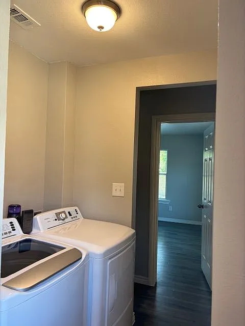 3 bed, 1100 sqft, $1,495 — Photo 3