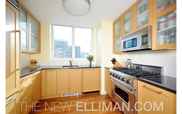 Sold by Douglas Elliman | media 28