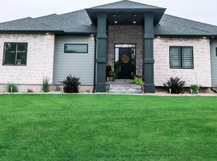 6007 5th Avenue Pl, Kearney, NE 68845