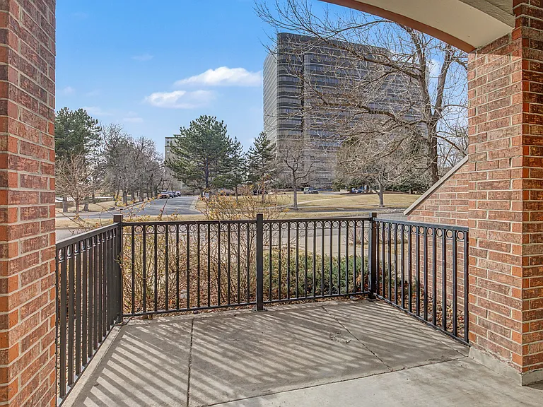 5416 Dtc Pkwy — Photo 17
