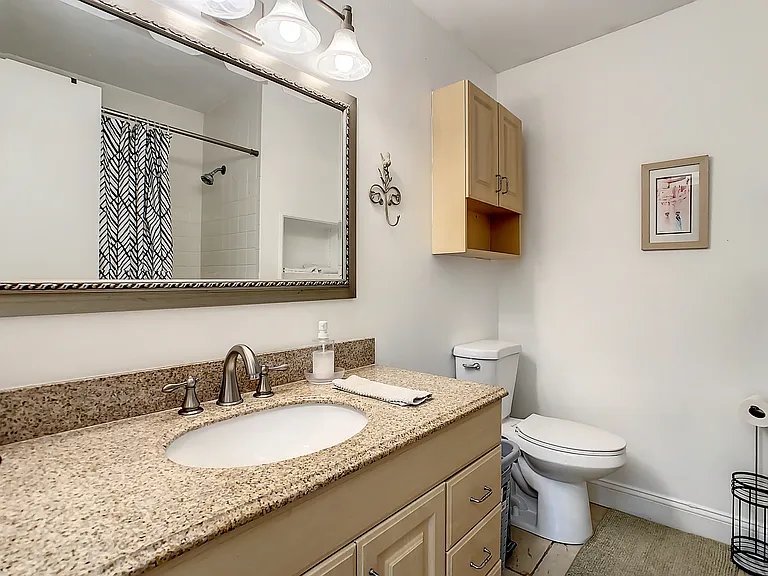 2437 Arapaho St — Photo 39