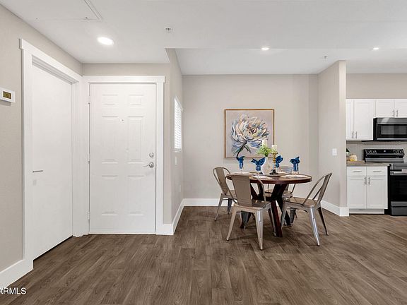 3rd image of 13700 N FOUNTAIN HILLS Boulevard #212