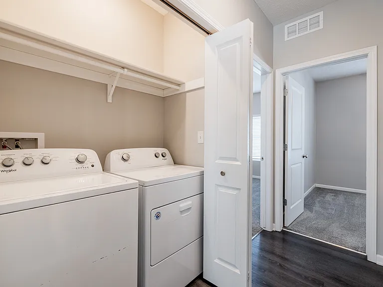 Trailview Apartments at Pioneers Park — Photo 75
