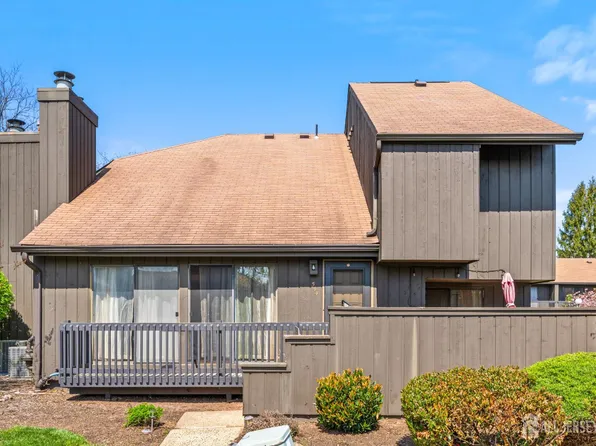 544 Westgate Dr, Edison, NJ 08820