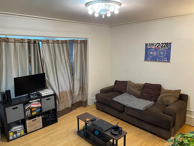 2318 E Beverly Rd #B — Photo 9