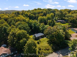 7 Forest Hill Rd, Bancroft, ON K0L 1C0