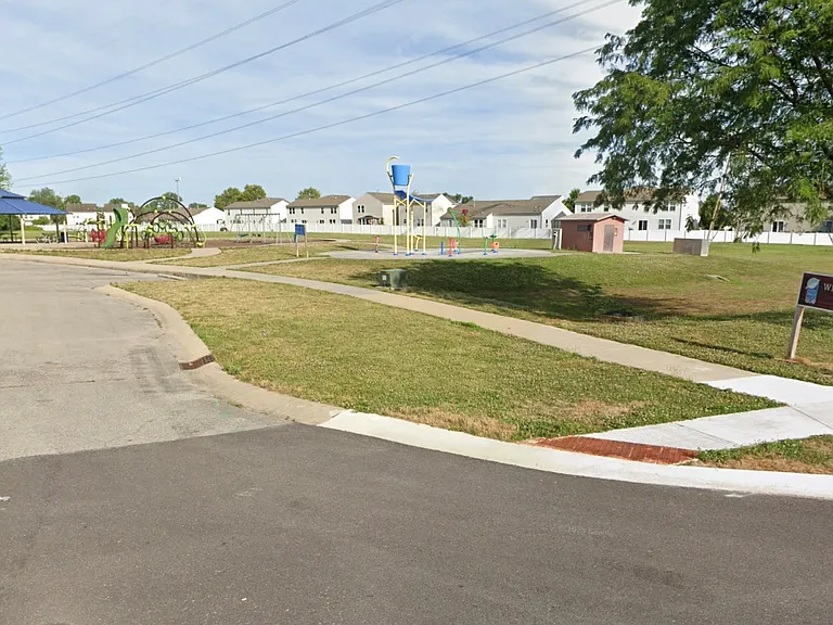 8030 Cork Bend Ln — Photo 42