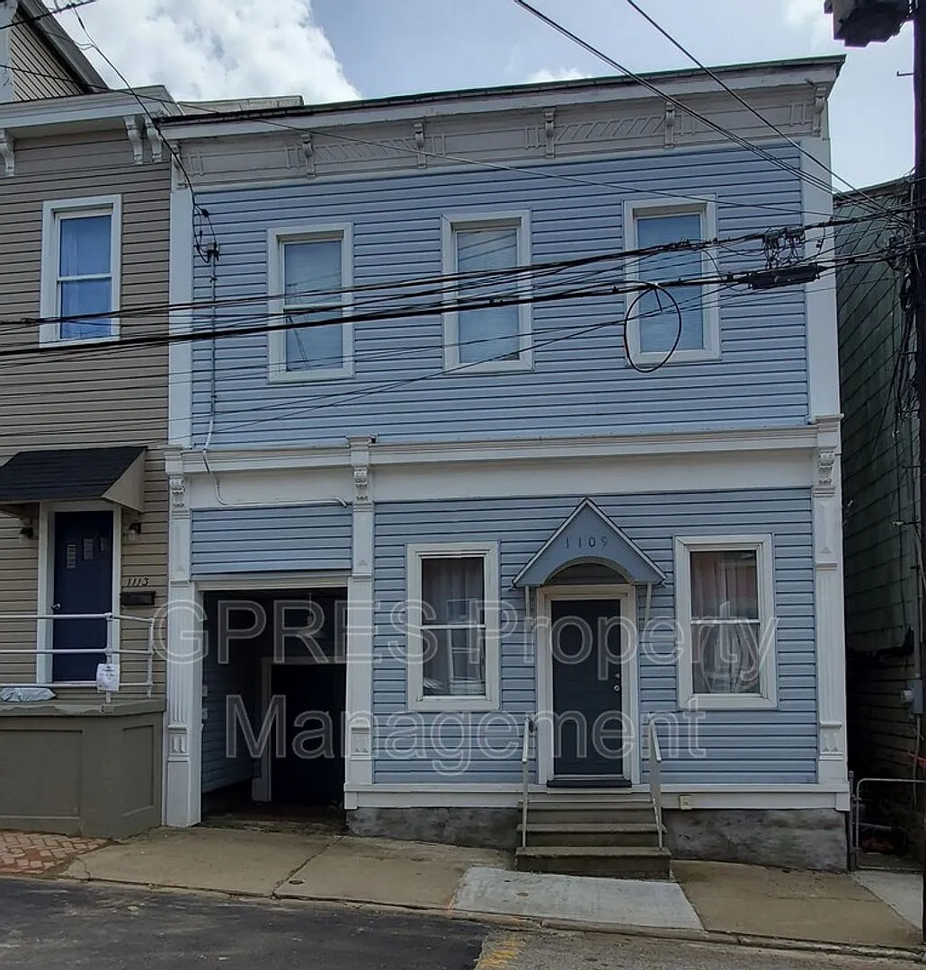 1109 Goettman St. — Photo 2