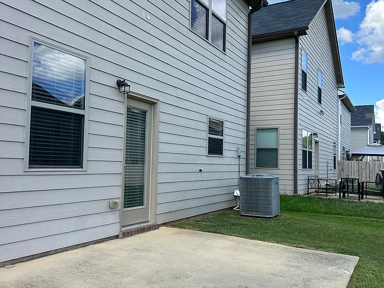2639 Lovejoy Crossing Dr — Photo 2